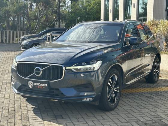 VOLVO XC60 2.0 D5 DIESEL MOMENTUM AWD GEARTRONIC VOLVO XC60 2.0 D5 DIESEL MOMENTUM AWD GEARTRONIC